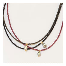 Charger l'image dans la galerie, Colliers Tuamotu